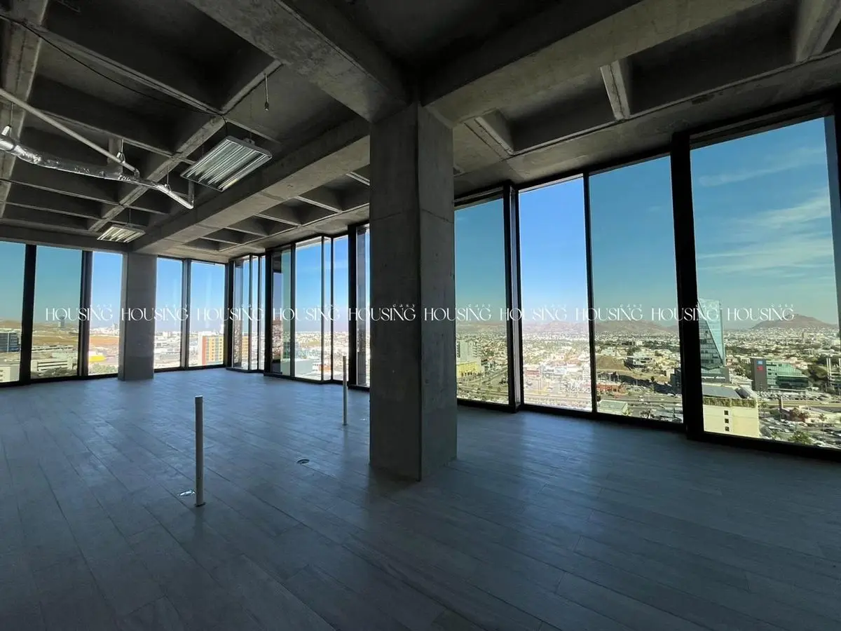 Oficina en Venta o Renta en Torre Azenzo — foto 2