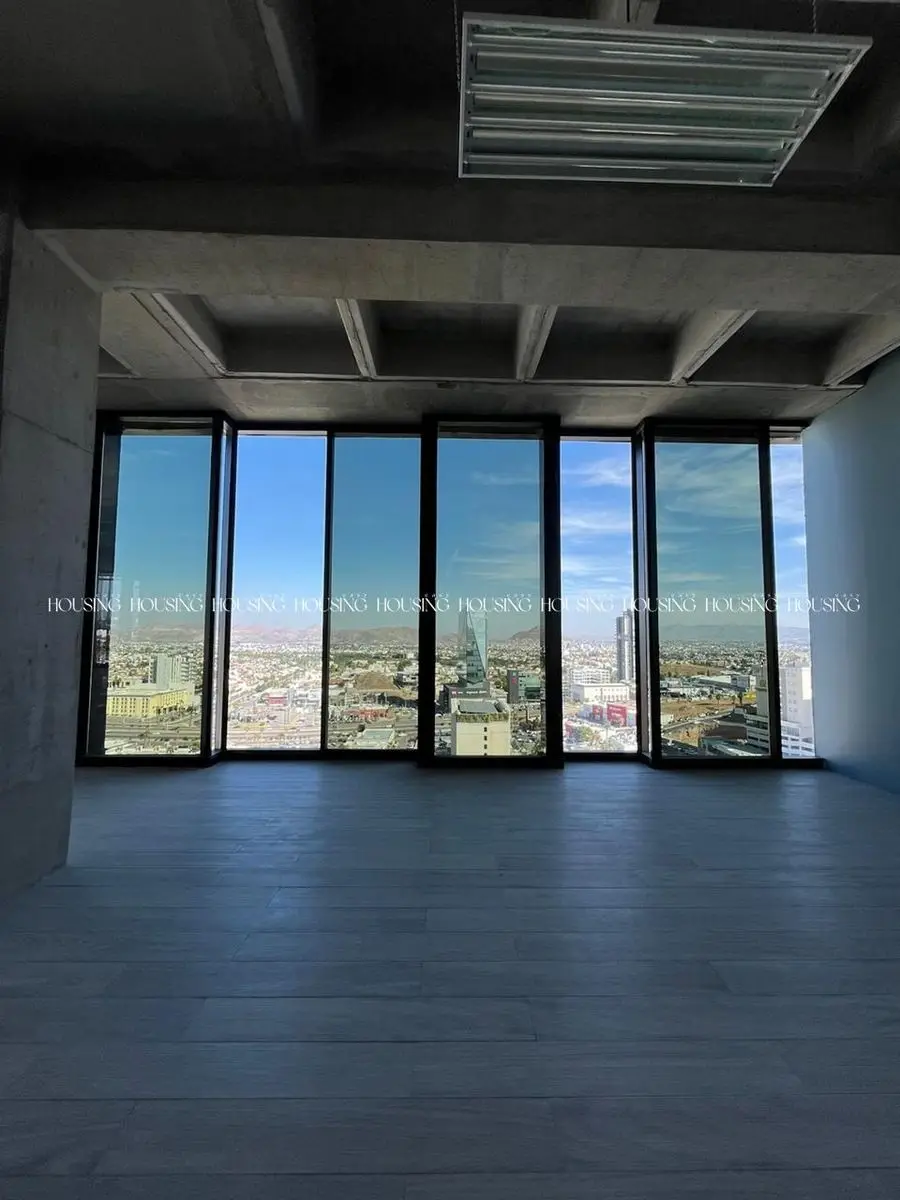 Oficina en Venta o Renta en Torre Azenzo — foto 3
