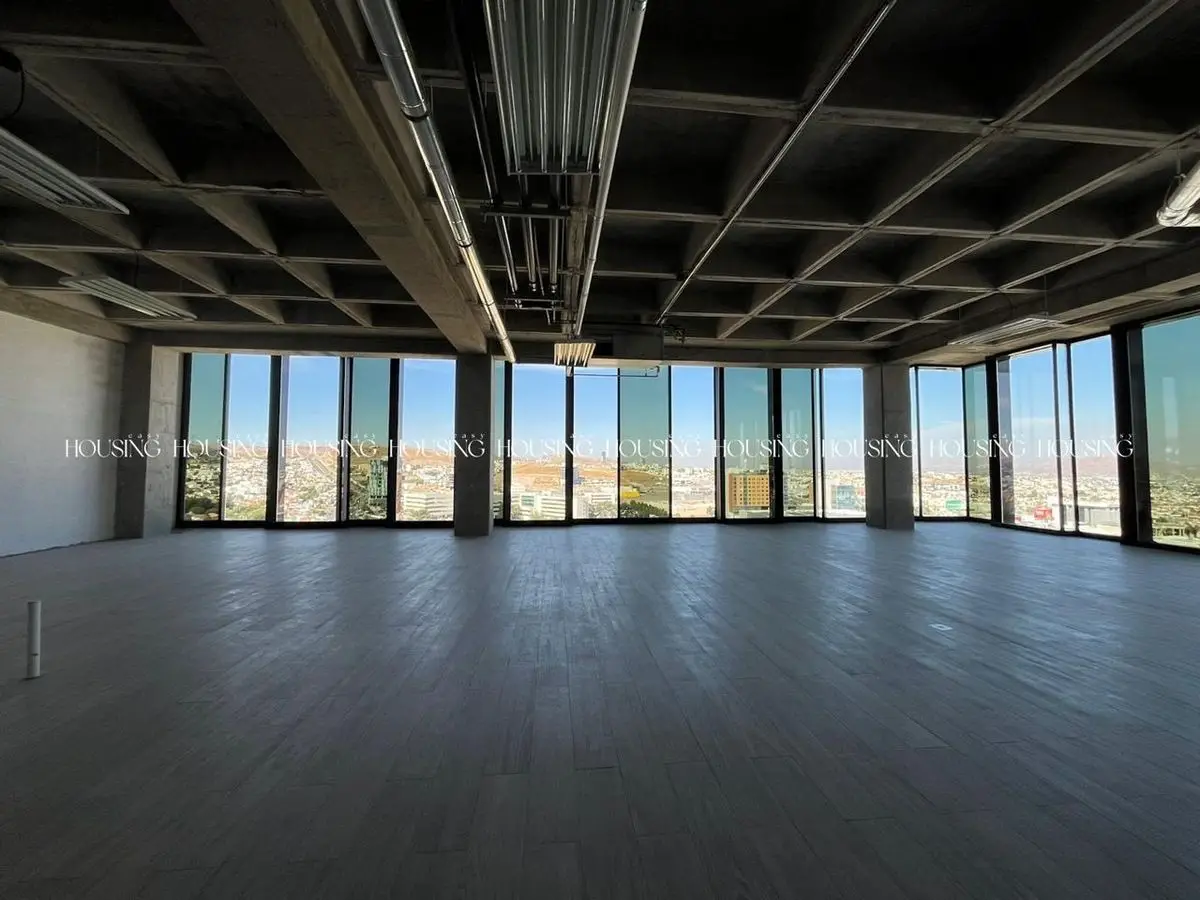Oficina en Venta o Renta en Torre Azenzo — foto 4