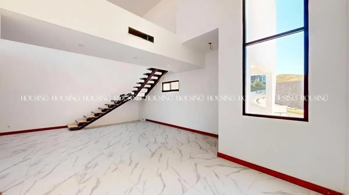 Casa en Venta en Valle Escondido con Recámara en Planta Baja — foto 2