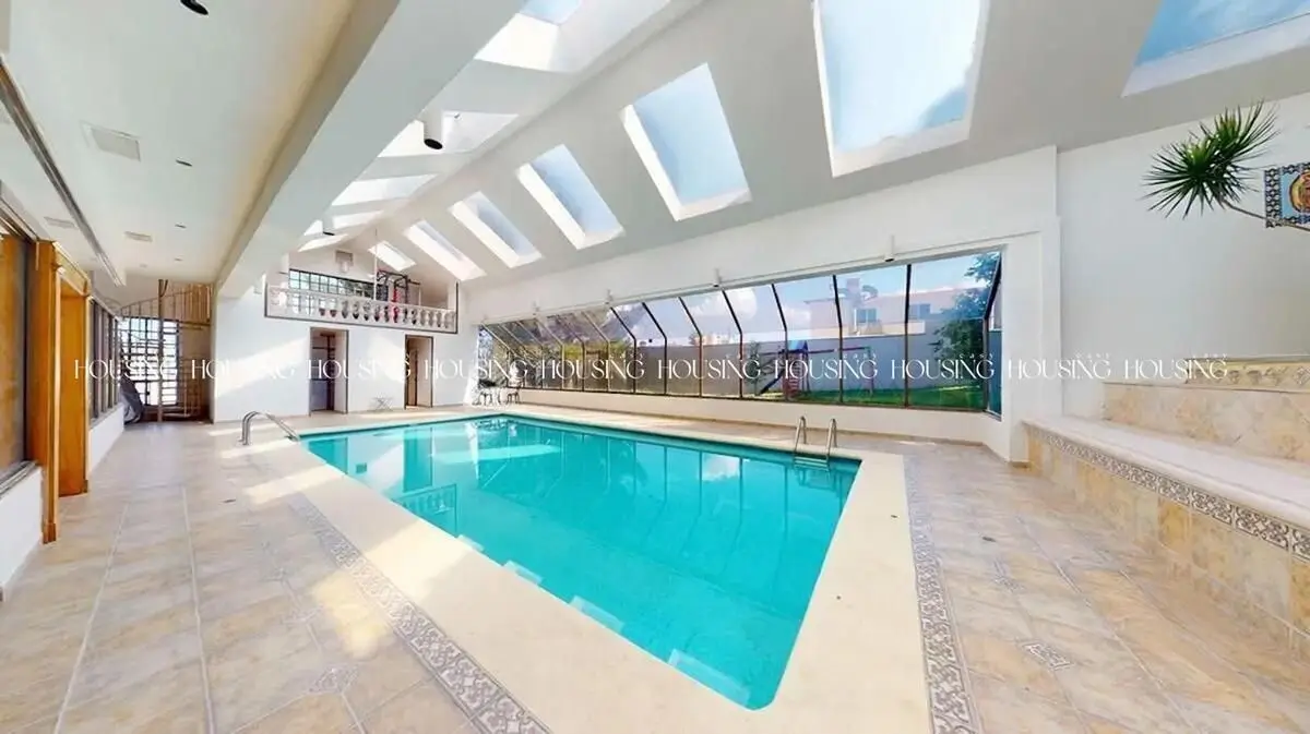 Residencia en Venta con Alberca y Paneles Solares — foto 3