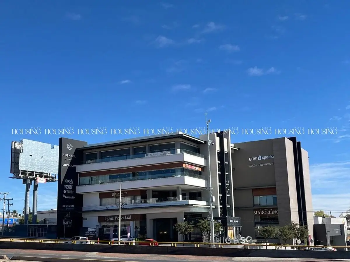 Local en Esquina con Terraza en Venta en High Square — foto 3