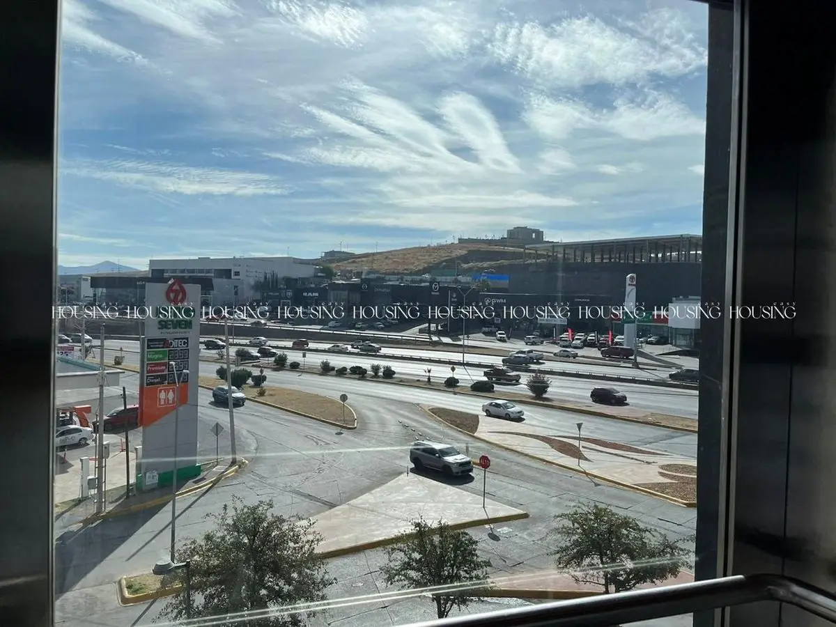 Local en Esquina con Terraza en Venta en High Square — foto 6