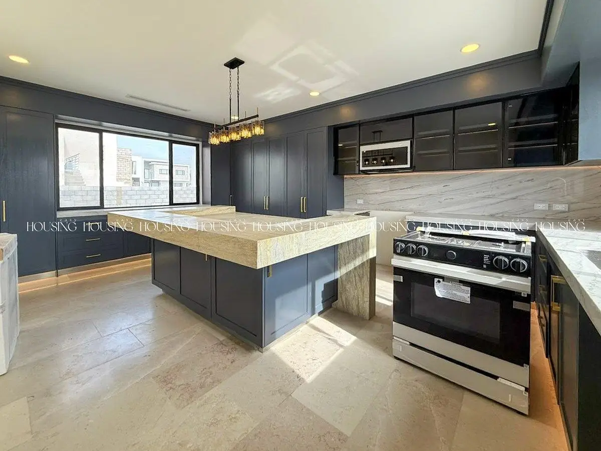 Casa en Venta en Paseo de las Lomas en Esquina Frente a Parque con Alberca — foto 4