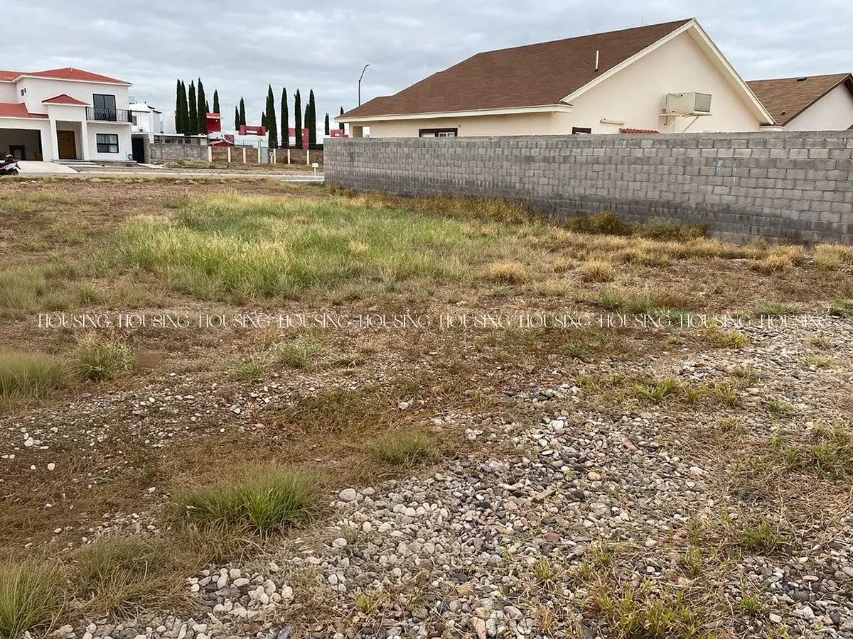 Terreno en Venta en Residencial Leones — foto 2