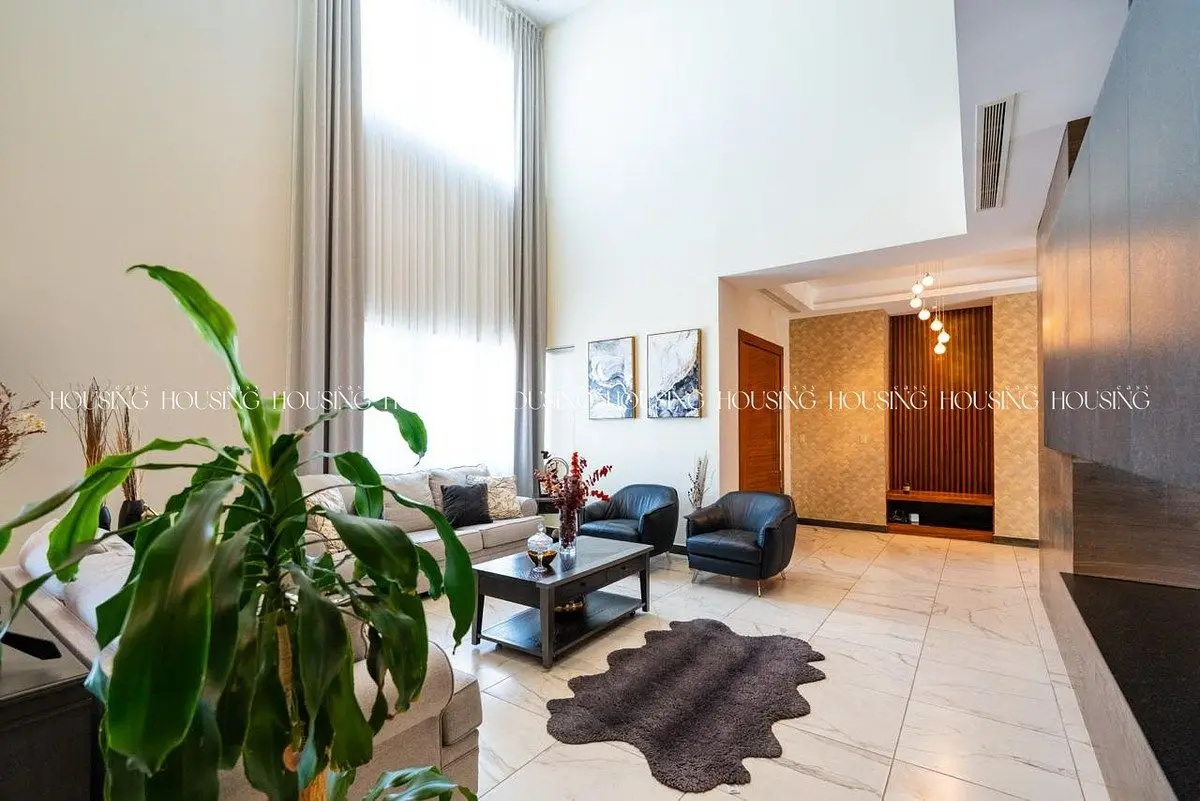 Casa en Venta en Vistas de las Lomas en Esquina con Alberca y Paneles Solare — foto 3