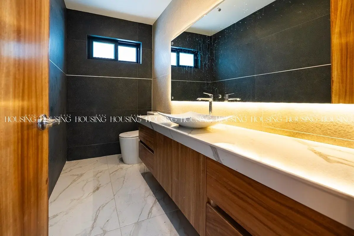 Residencia de 3 Niveles en Venta con Alberca y 4 Recámaras, una Recámara en Pb — foto 8