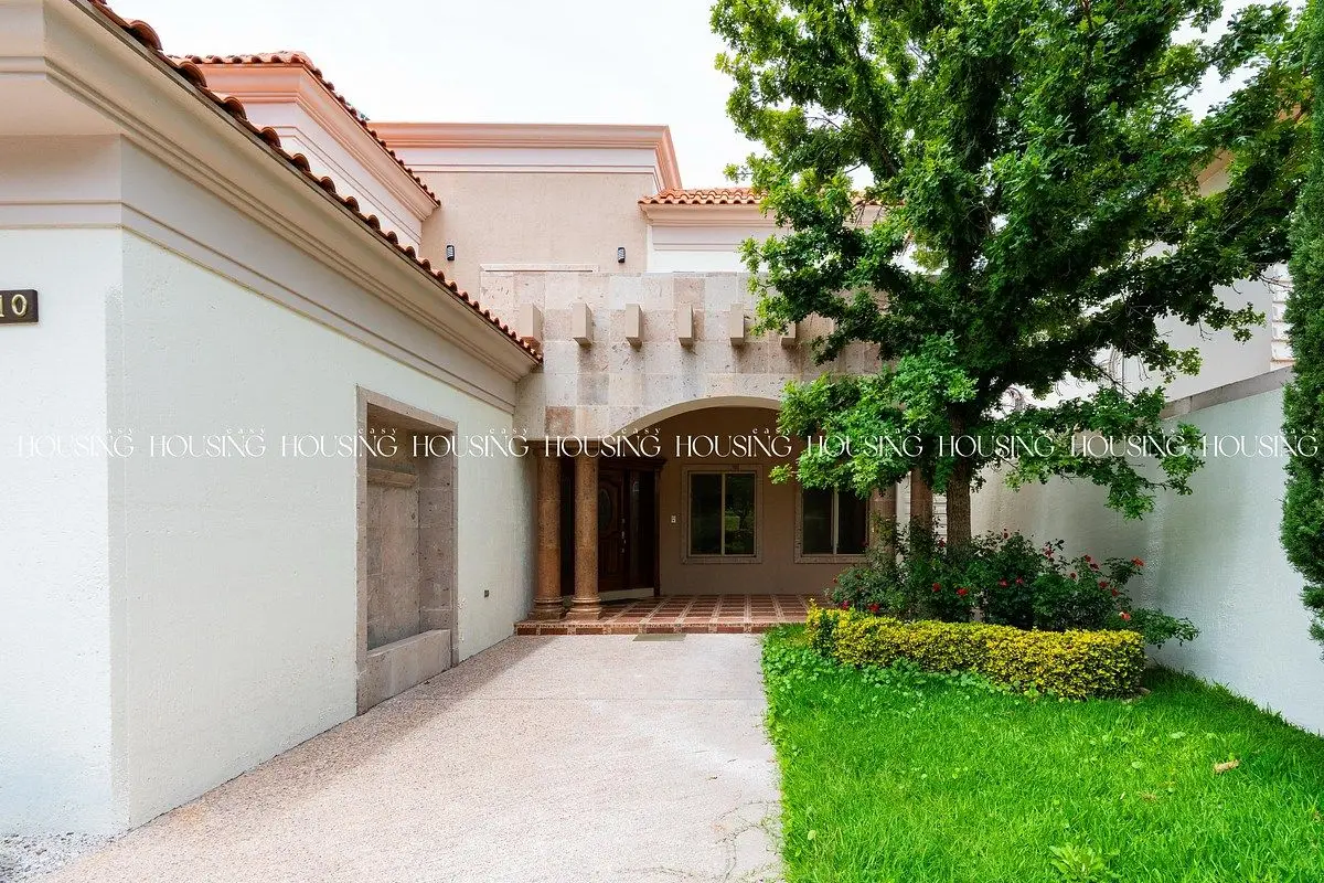 Residencia en Venta en Zona Valles con Alberca, Jacuzzi, Vapor y Recamara Pb — foto 2