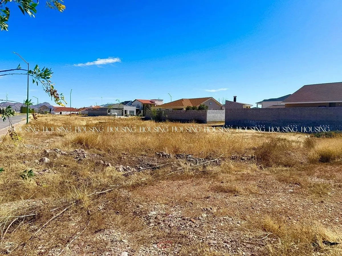 Terreno en Venta en Esquina Residencial Leones — foto 3