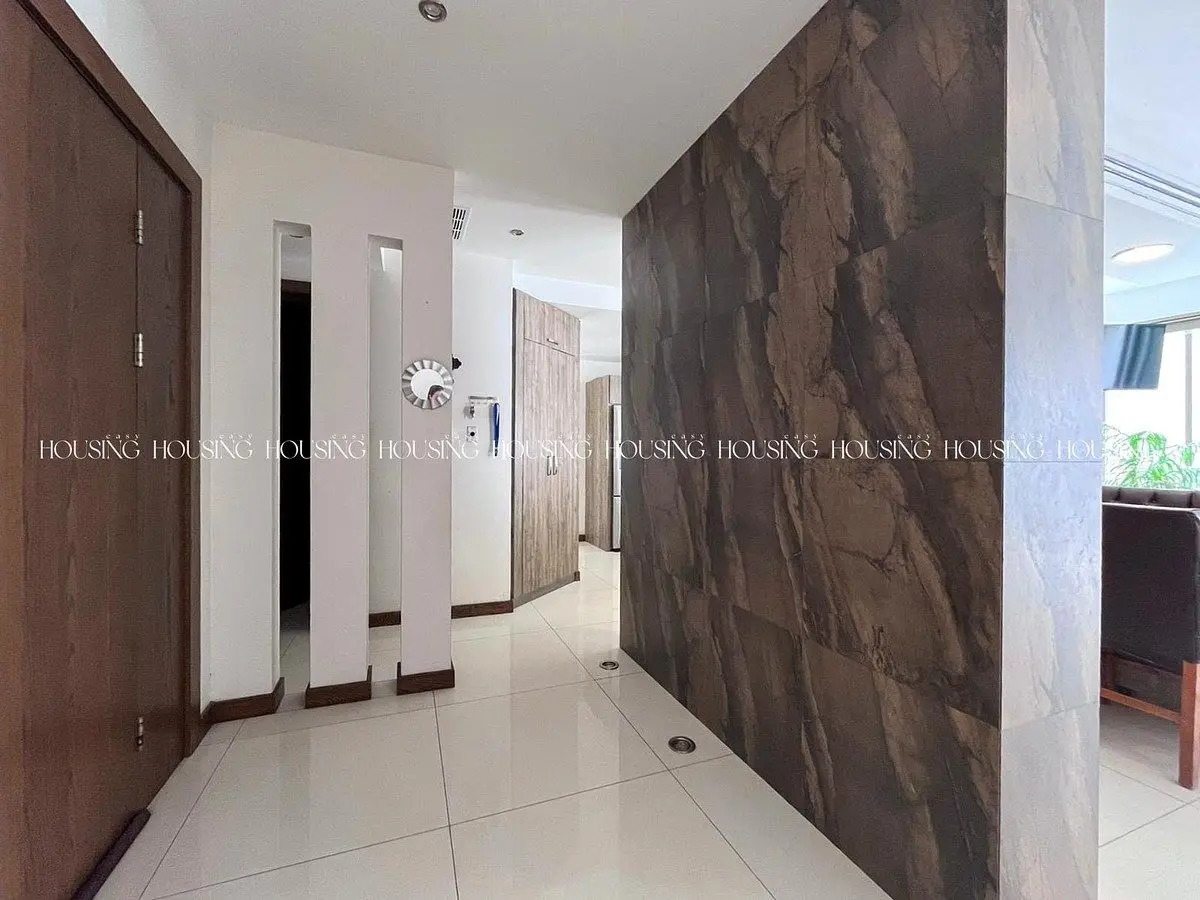 Casa en Venta en Zona Pedregal con 5 Recámaras y Alberca — foto 4