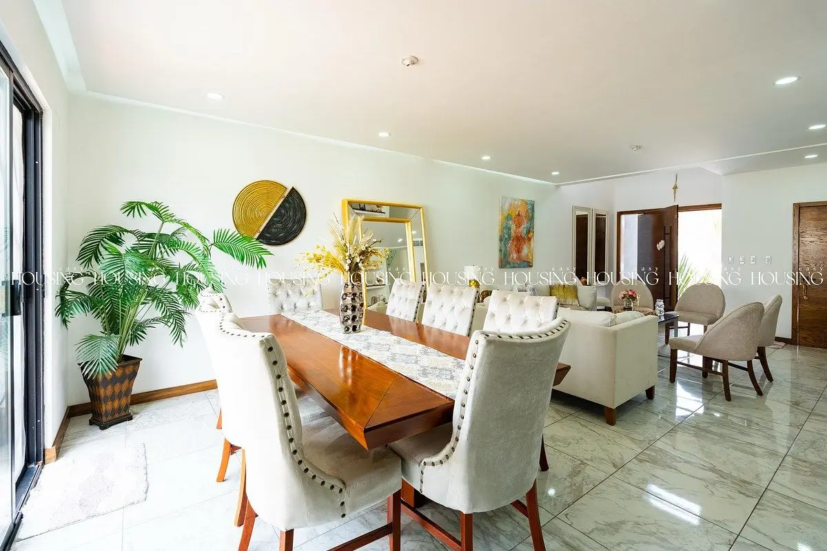 Casa en Venta con Alberca en Zona de Valle Escondido — foto 4