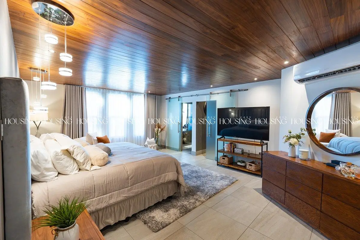 Casa en Venta en Zona Valles Totalmente Equipada Frente a Parque en Zona Valles — foto 3