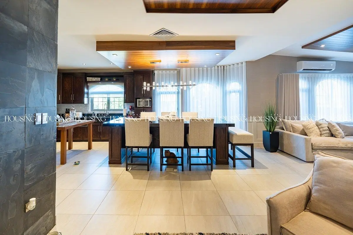 Casa en Venta en Zona Valles Totalmente Equipada Frente a Parque en Zona Valles — foto 9