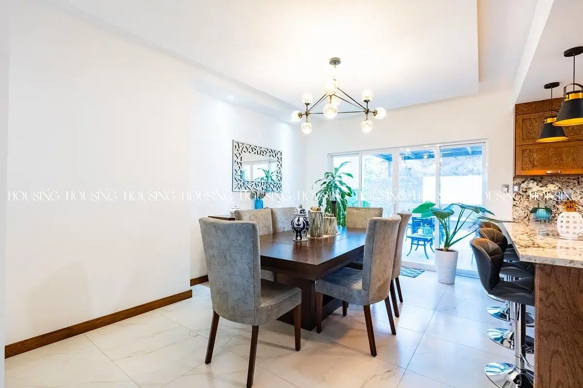 Casa en Venta de una Planta y Frente a Parque en Zona Valles — foto 8