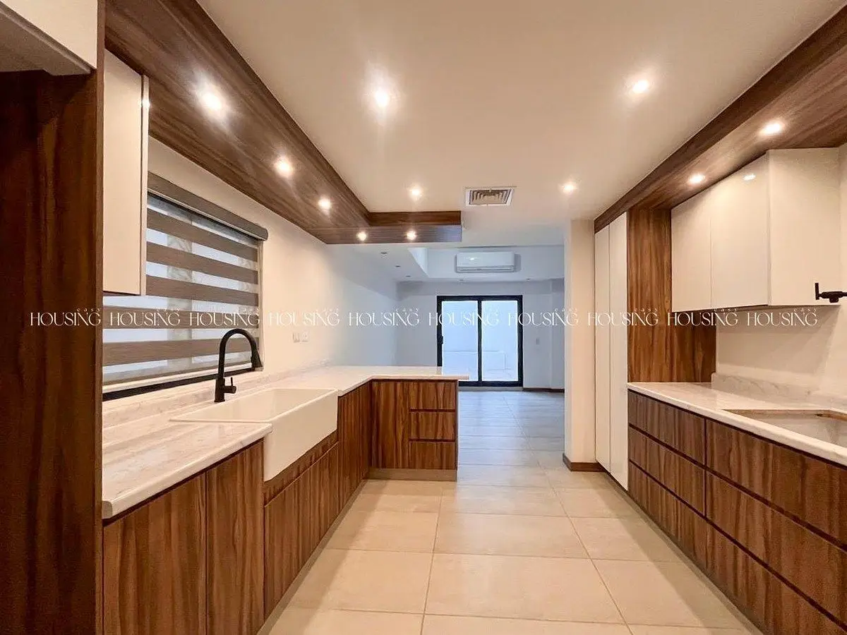 Casa en Venta Junto a Parque Sin Vecino al Frente en Zona Valle Escondido — foto 5
