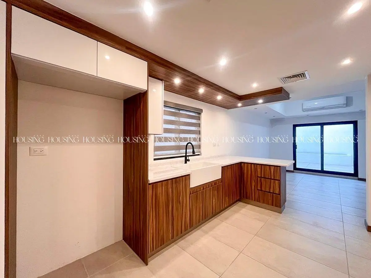 Casa en Venta Junto a Parque Sin Vecino al Frente en Zona Valle Escondido — foto 6