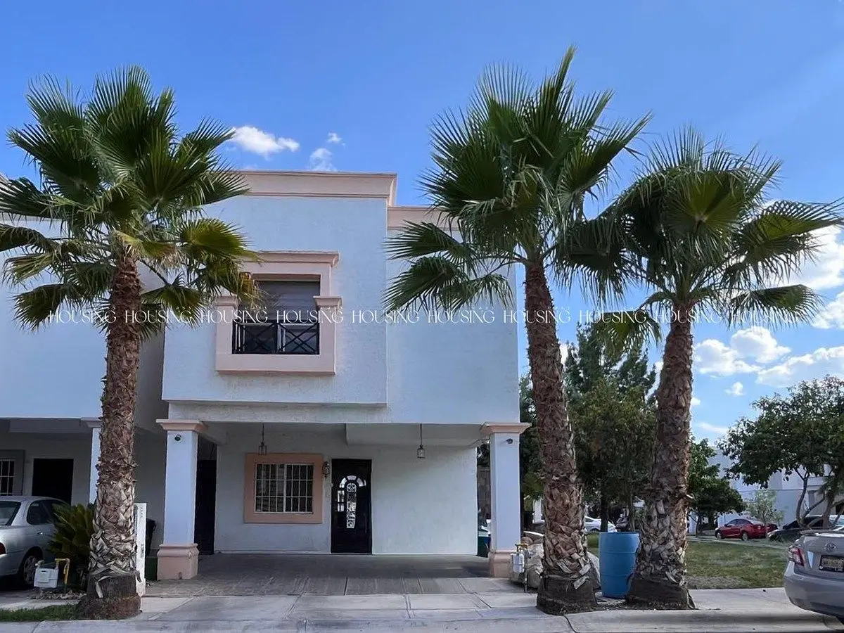 Casa en Vta en Esquina Junto a Parque en Puente de Piedra C/Alberca en Casa Club
