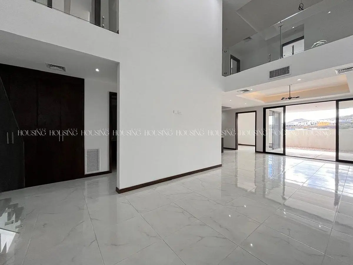 Casa en Venta en Valle Escondido con 4 Recámaras Cada una con Vestidor y Baño — foto 6