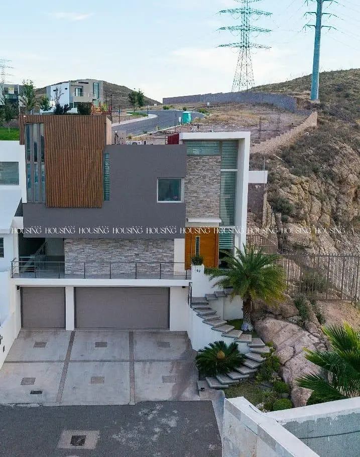 Residencia en Venta en Zona Valles con 4 Recámaras