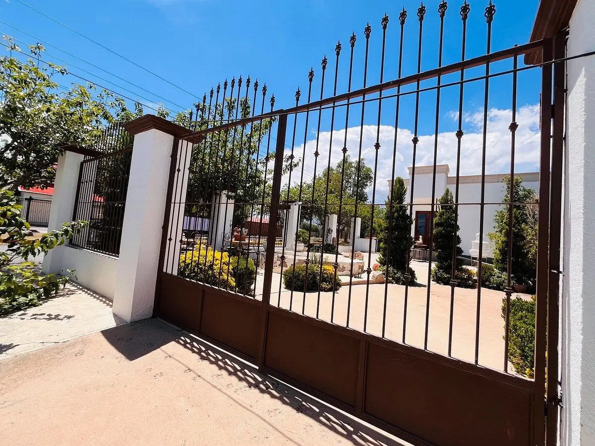 Residencia Amueblada en Esquina C/4 Recámaras y Gran Área Social en Venta 553 M2 — foto 6