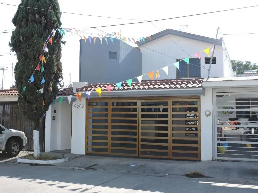 Casa Venta/Lomas de la Victoria