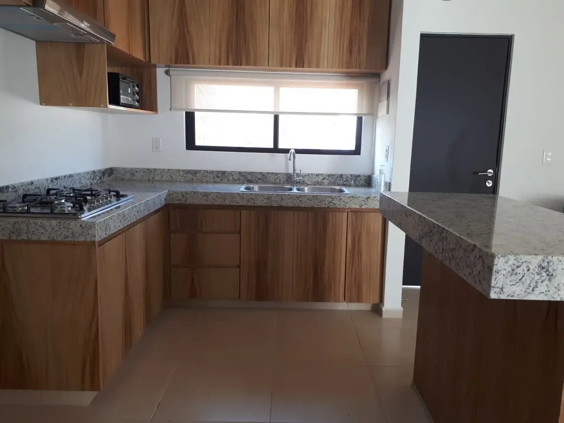 PREVENTA Casa de dos pisos en privada con amenidades, al norte de Mérida — foto 5