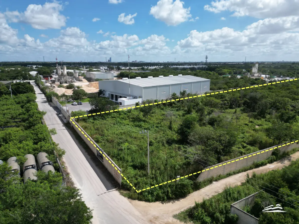 Terreno en renta uso industrial o comercial en Dzitya Mérida — foto 6