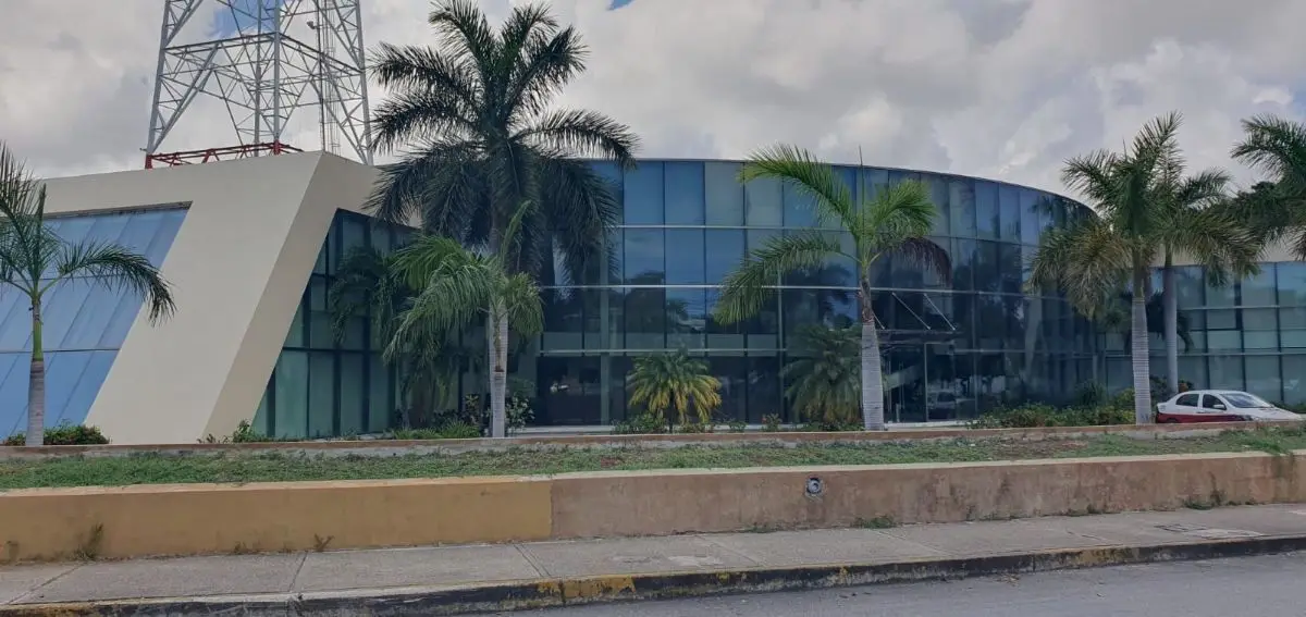 Edificio en centro turístico y comercial en Cancun, en excelente ubicación , — foto 4