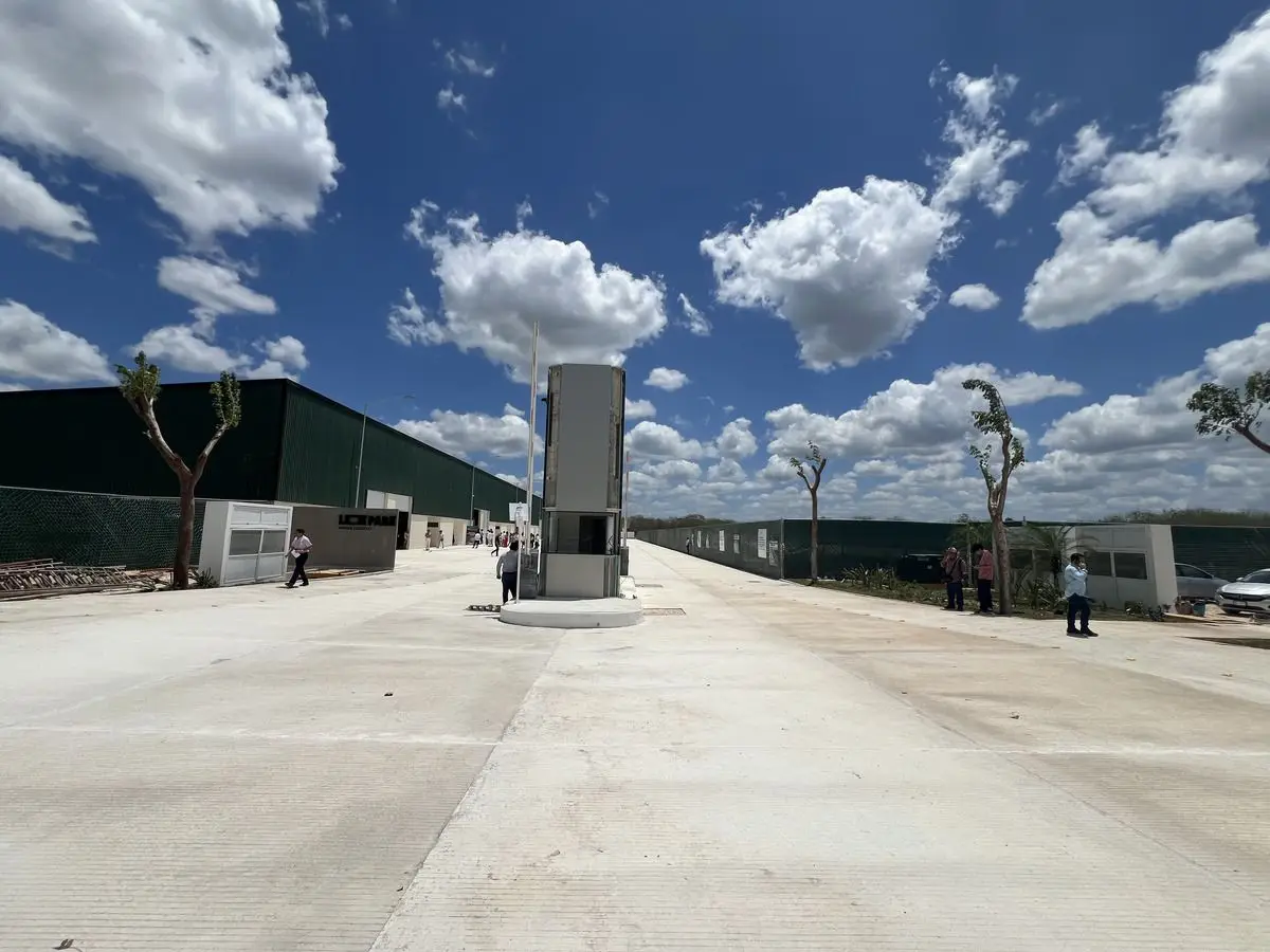 Bodegas Industriales cerca de estación TREN MAYA, sobre carretera Mérida-Cancún. — foto 4