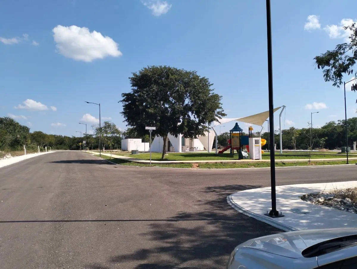 Oportunidad, lote en privada Blancas residencial al norte de Mérida