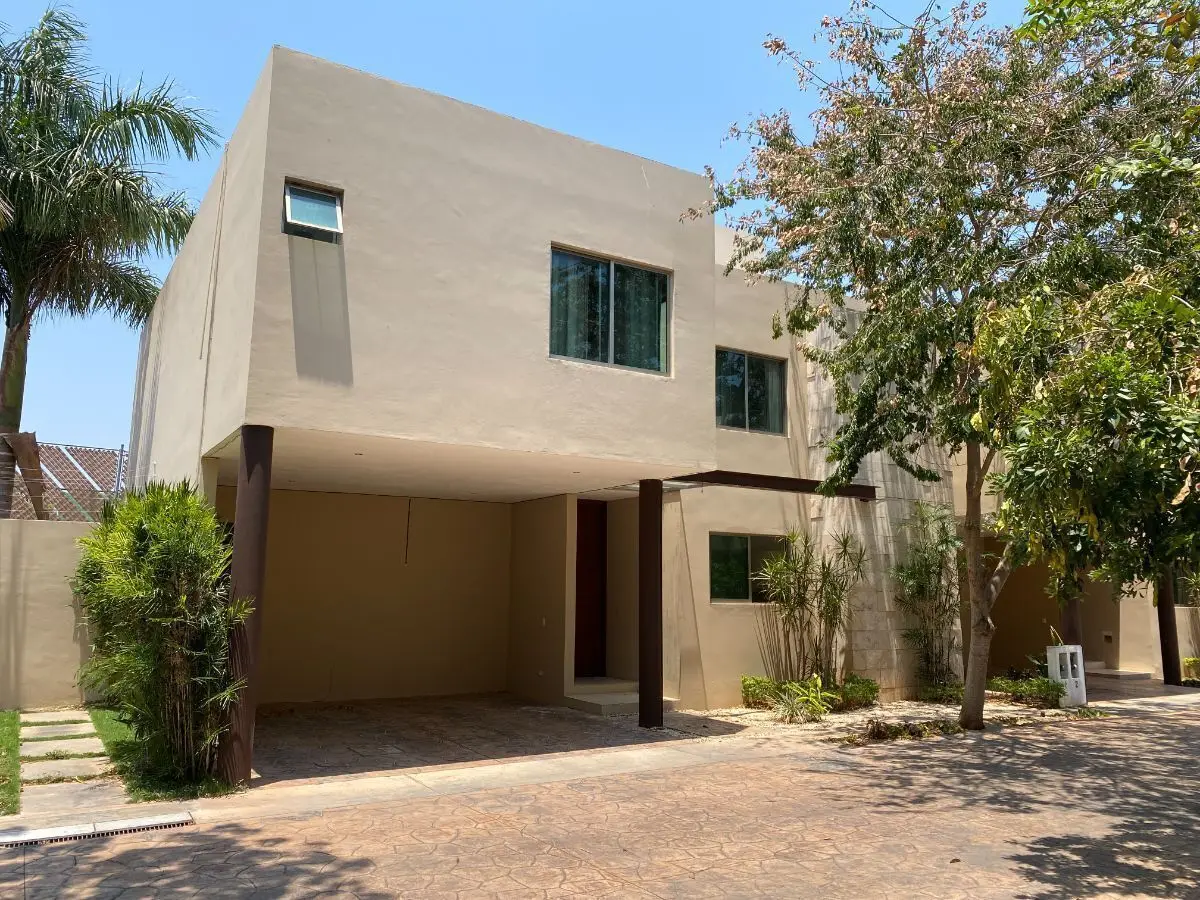 Casa en renta en privada Montes de Amé, Mérida, Yucatán