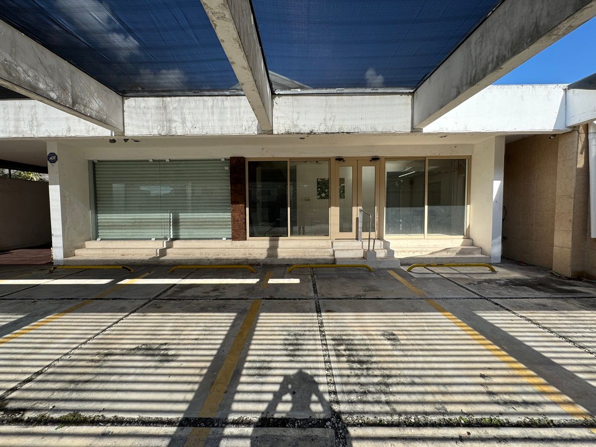 Local comercial sobre avenida Cupules — foto 10