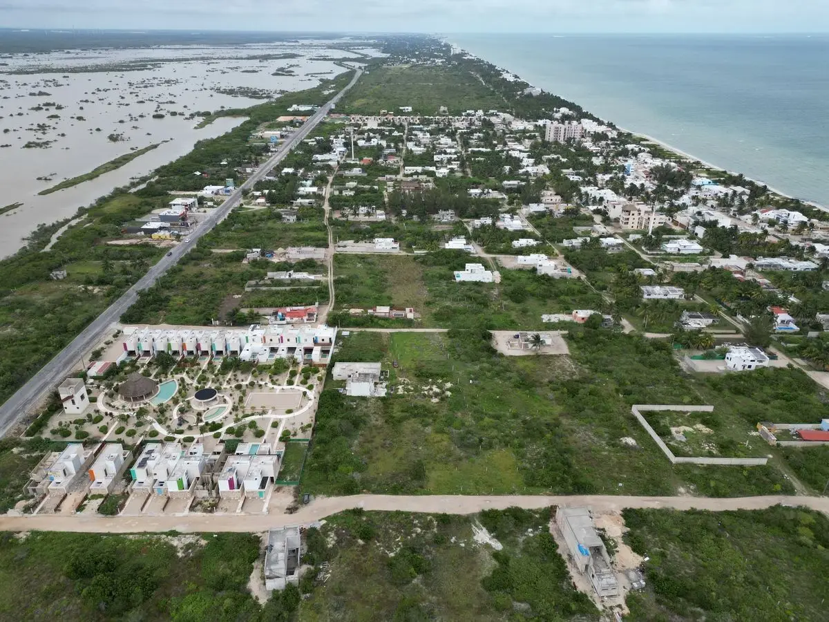 Terrenos en Chicxulub Puerto, a 300 metros del mar. — foto 12