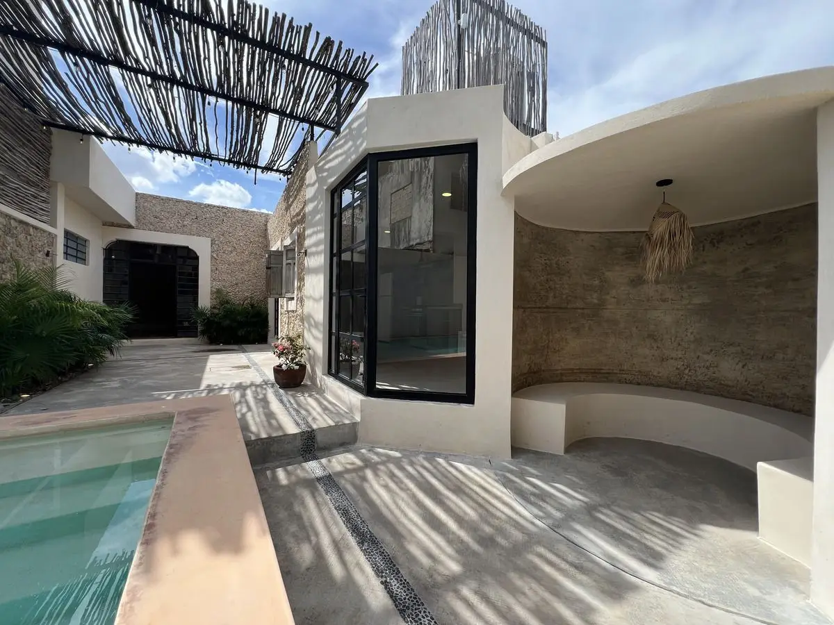 Casa con diseño único en "La Ermita" Primer Barrio Mágico de Mérida.