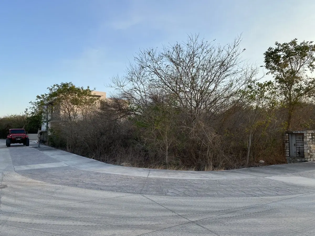 Lote en esquina ubicado en privada Paseo Country norte de Mérida — foto 3