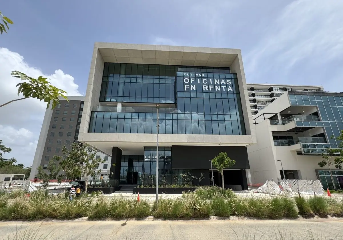 Oficinas Premium en Renta en Torre Índico II – Vía Montejo, Mérida — foto 2