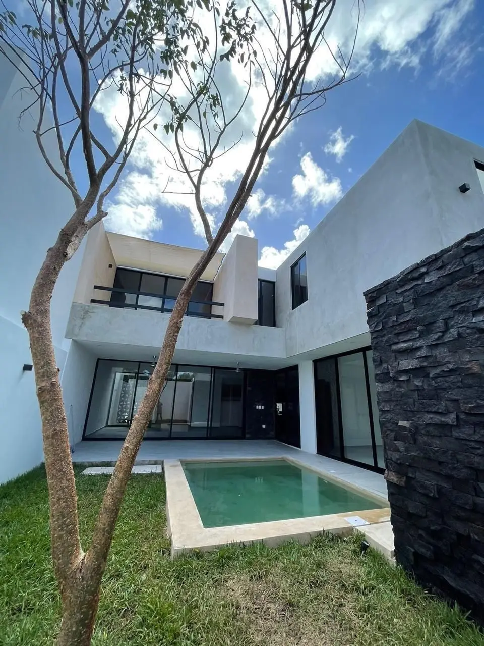 Residencia estilo modernista en privada al norte de Merida Yucatan — foto 6