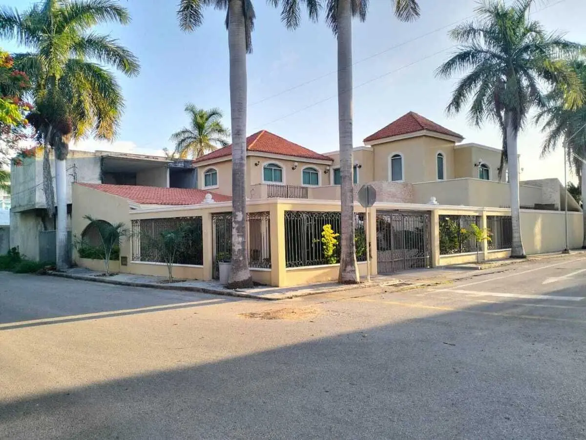 Amplia Residencia en San Antonio Cucul, Mérida Yucatán equipada — foto 2