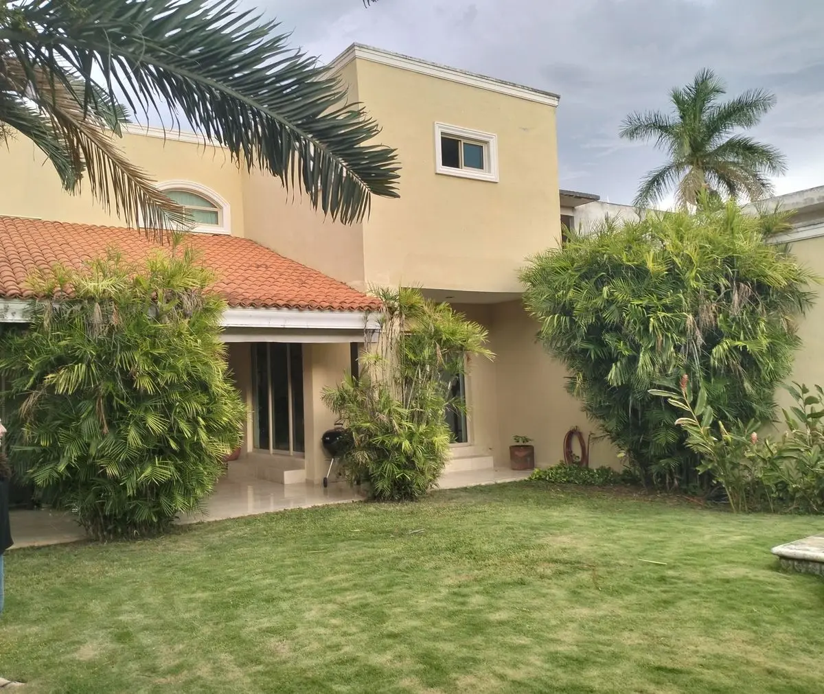Amplia Residencia en San Antonio Cucul, Mérida Yucatán equipada — foto 3