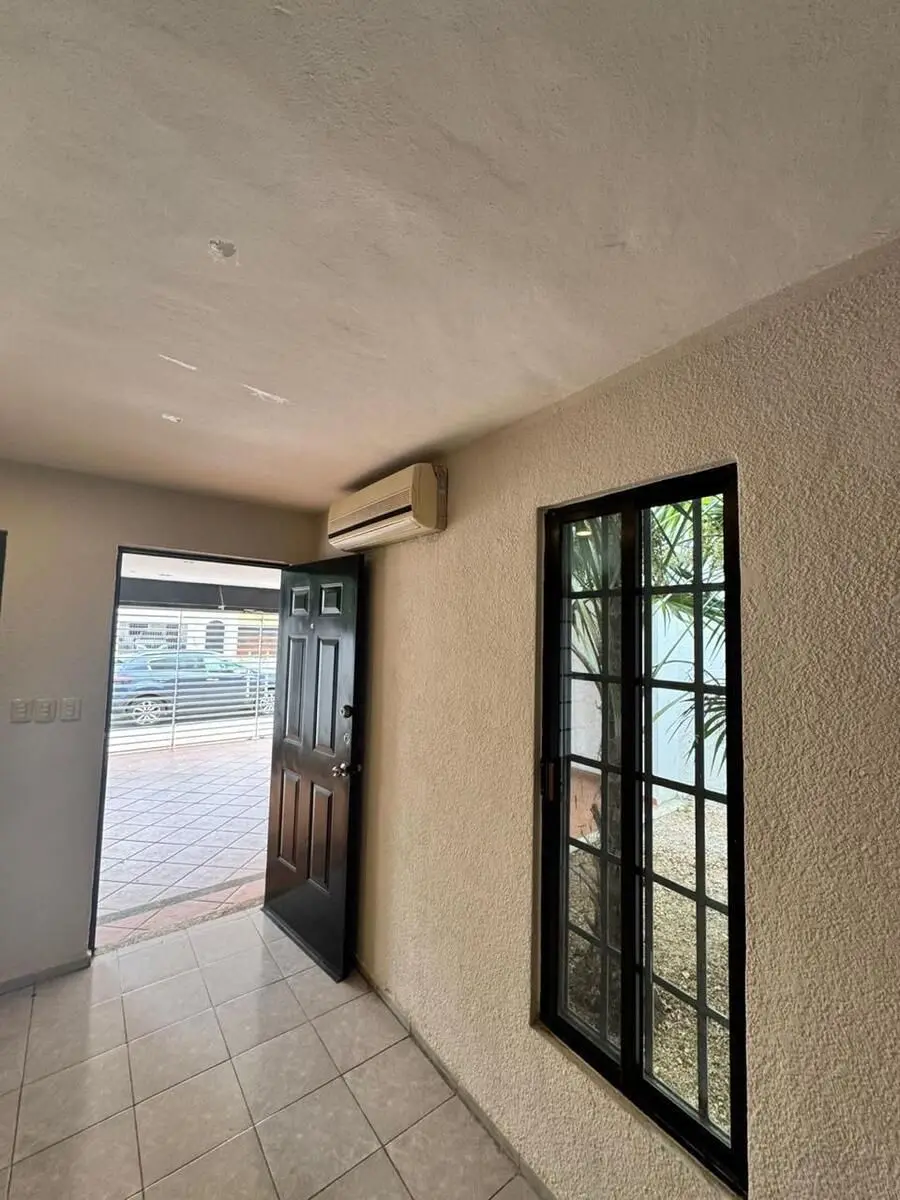 Casa 2 plantas en Renta sobre Av. Montecarlo y Altabrisa Merida, Yucatan — foto 5