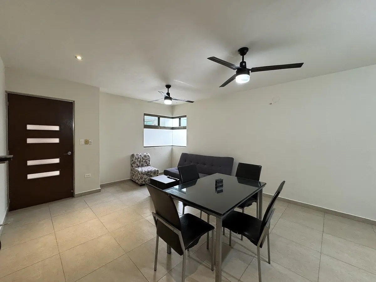 Departamento amueblado 2 recamaras planta baja sobre Av. Garcia Lavin Mérida — foto 9