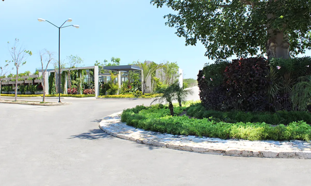 Lote residencial para construir, con casa club en residencial Yaxlúm — foto 2