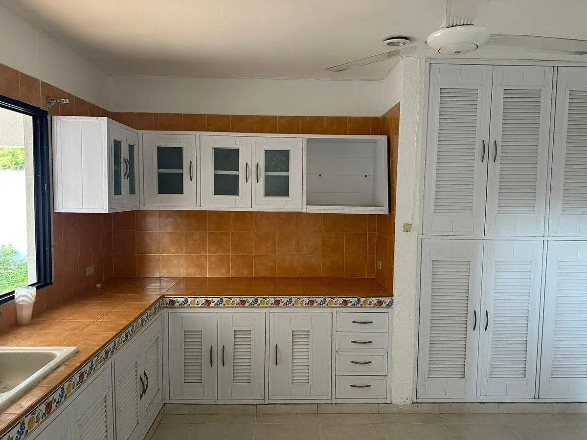 Casa con alberca,2 pisos con 3 recámaras e Montebello Mérida Yucatán — foto 4