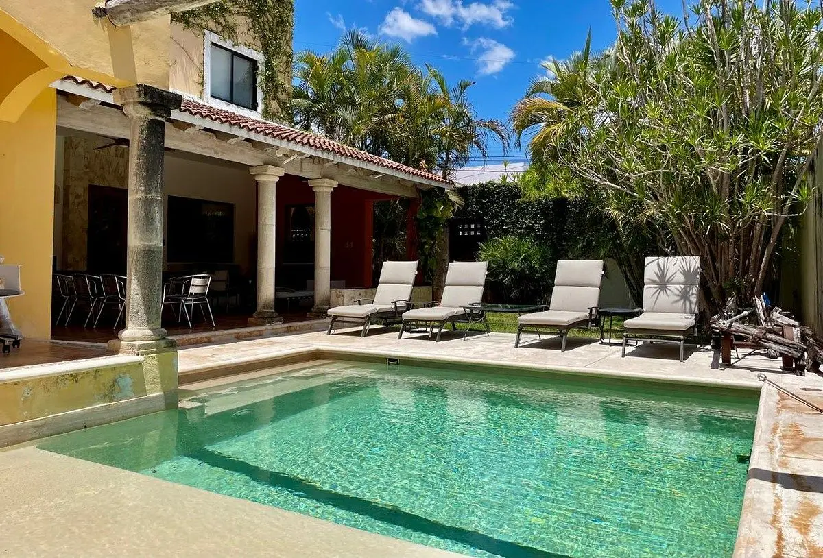 Residencia estilo mexicano moderno, con piscina y amplios jardines — foto 2