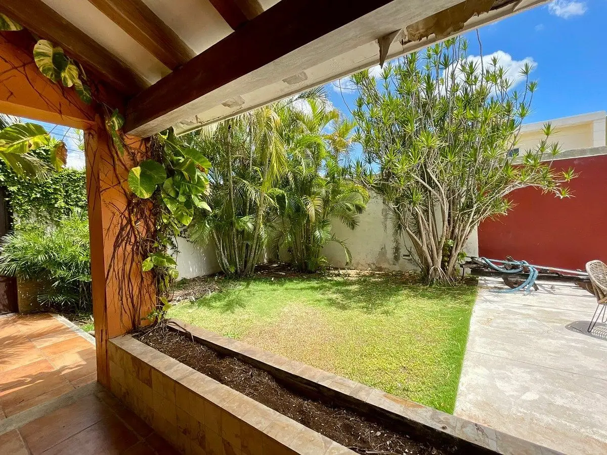 Residencia estilo mexicano moderno, con piscina y amplios jardines — foto 4