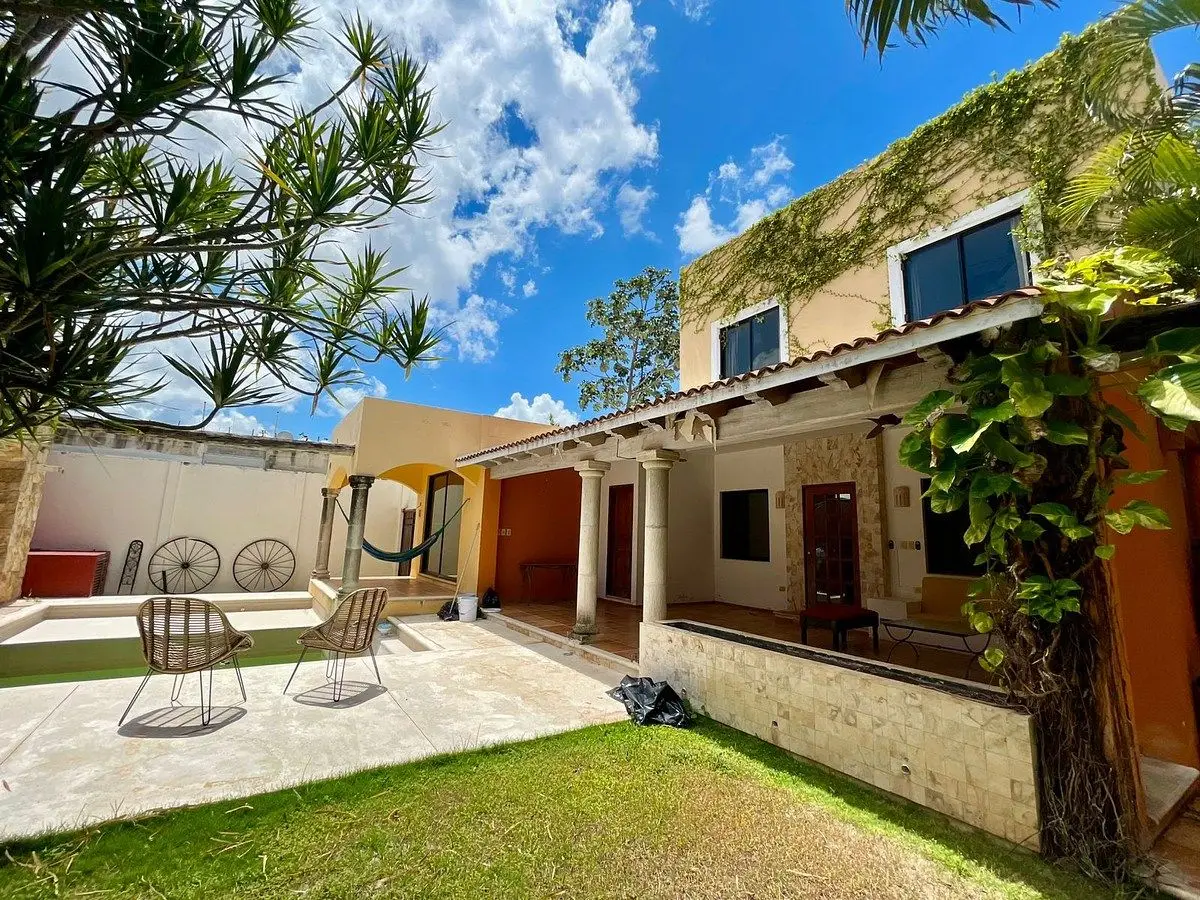 Residencia estilo mexicano moderno, con piscina y amplios jardines — foto 5