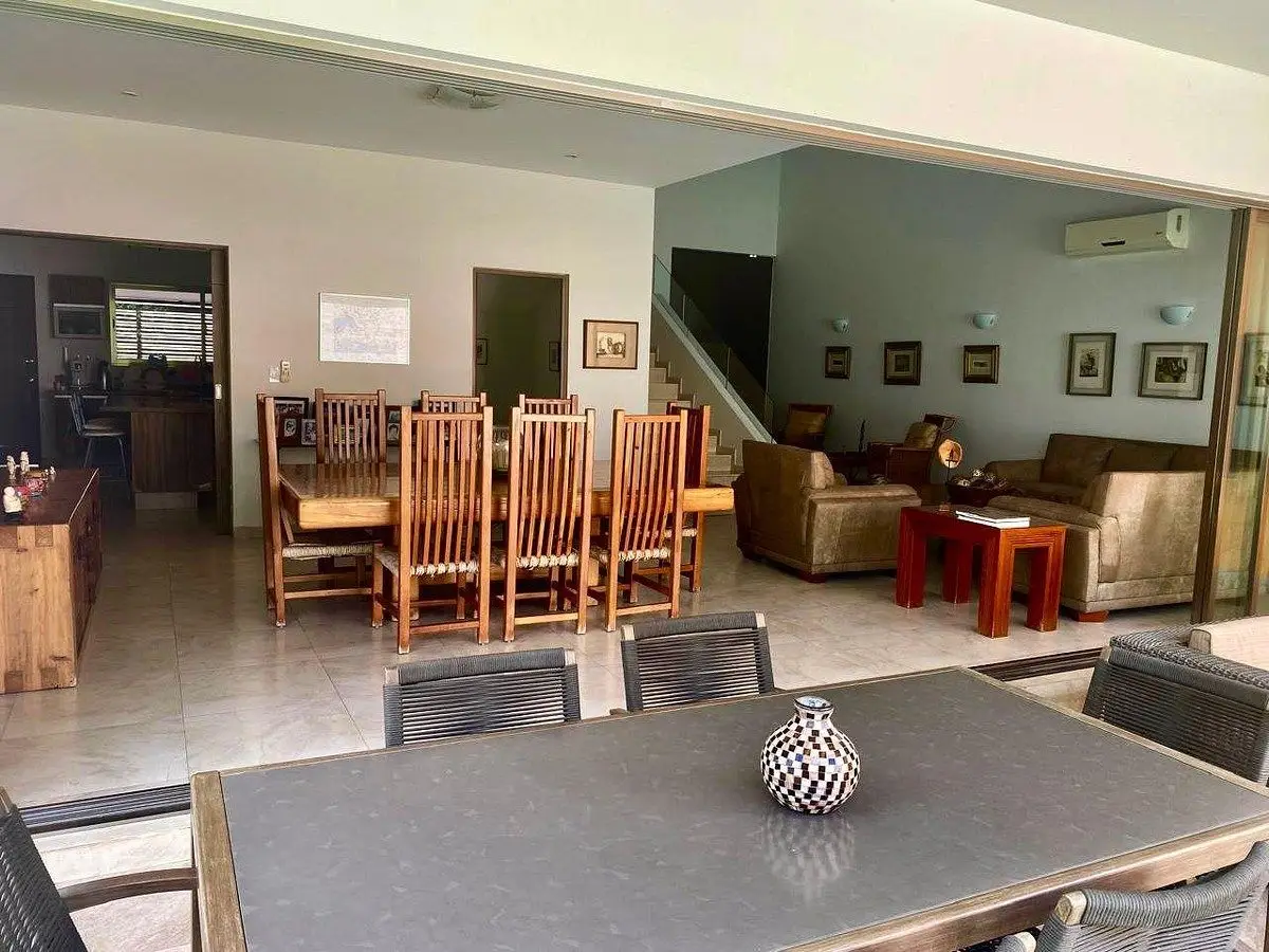 Residencia con P. solares y alberca en zona exclusiva al norte de Mérida Yucatán — foto 5