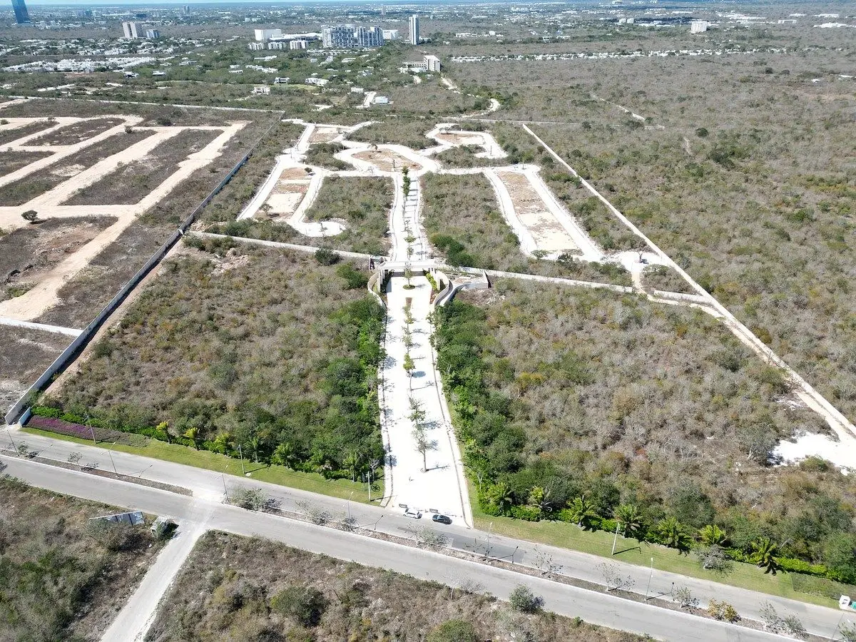 Terreno en privada Galiana Paseo Norte | 399.73 m² con amenidades. — foto 6