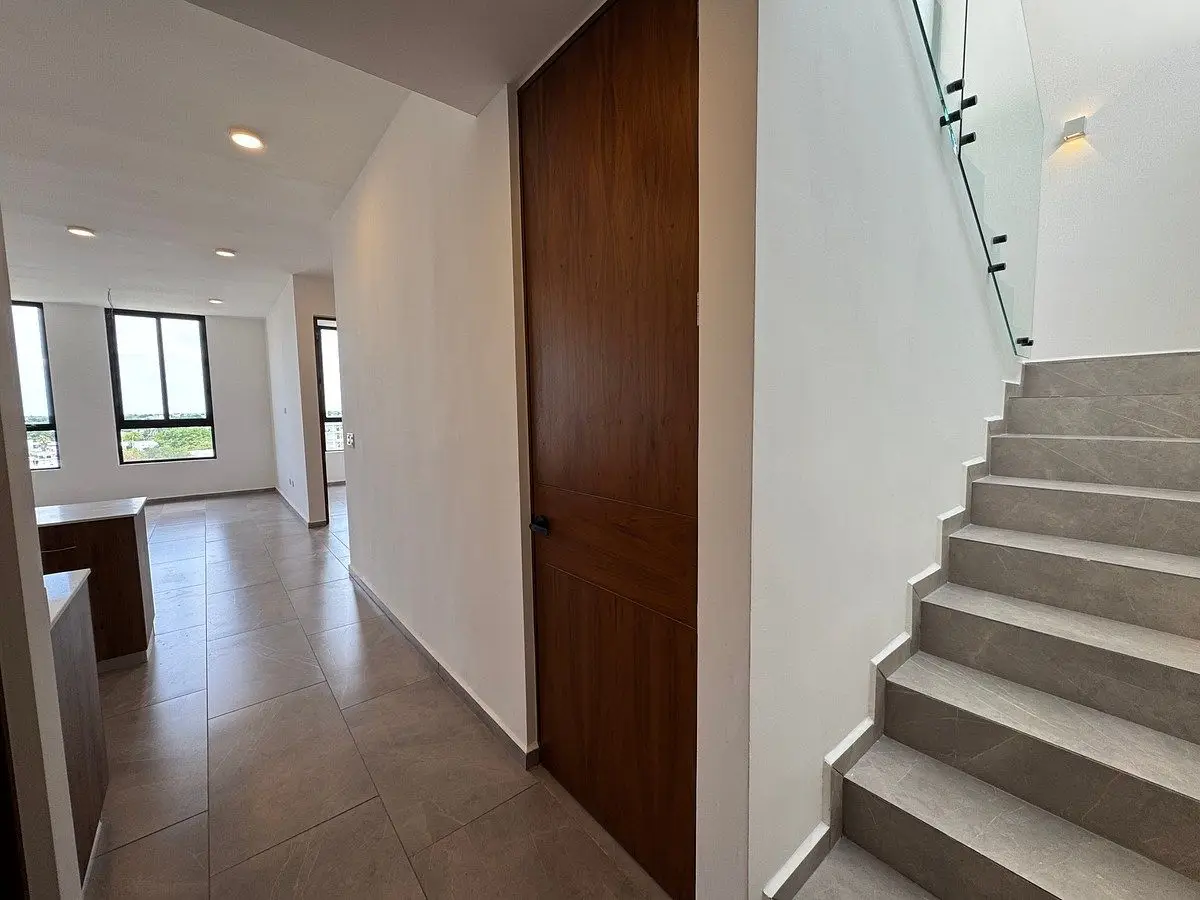 Departamento Penthouse en renta edificio M10, Montebello, Mérida — foto 3