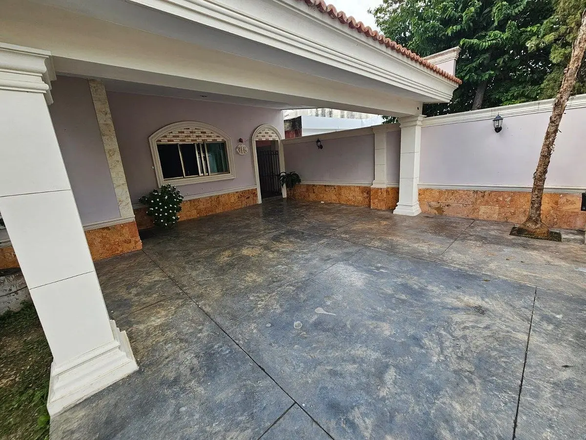 Casa en Venta de 4 habitaciones con alberca al norte de Mérida, Yucatán. — foto 2